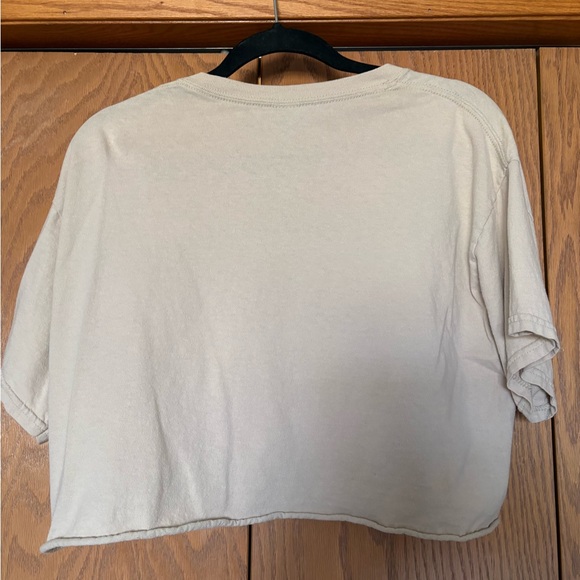 Kentucky Cropped Graphic Tee with Vertical Lettering - Picture 3 of 3